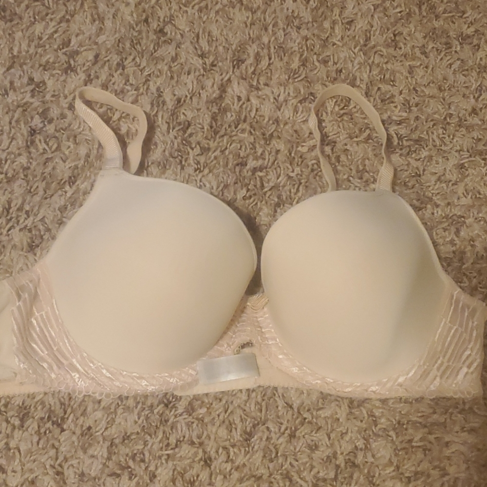 Wacoal beige bra
